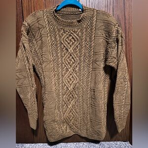 ❄️4 for $10❄️ Women’s Cable Knit Sweater - Brown